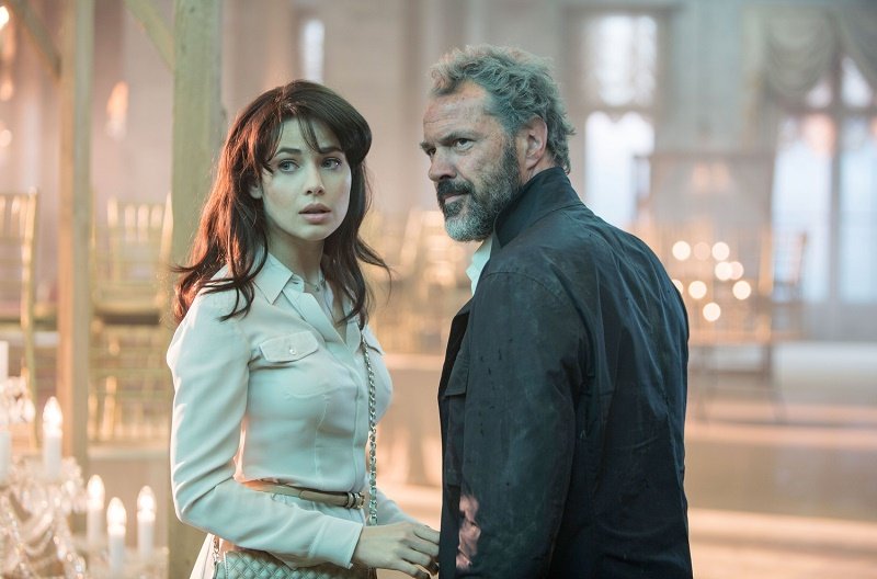 смотреть крепкий орешек